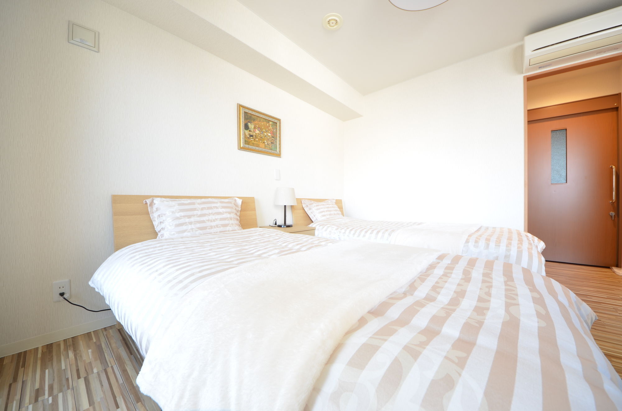 Yeah Room Cube Uemachidai Osaka Bagian luar foto